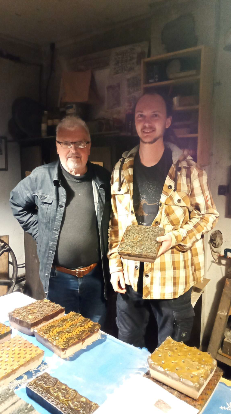 Spolupráce na opravě modrotiskových forem pro Muzeum východních Čech v Hradci Králové.